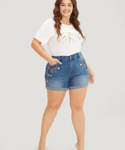 Slightly Stretchy Light Wash Floral Embroidered Roll Hem Denim Shorts 14 Slightly Stretchy Light Wash Floral Embroidered Roll Hem Denim Shorts -Clothing Shop 100061772 fm b4785485 7f88 4f67 b92d d3737fdcfa86