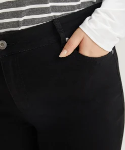 Plain Black Wash Zipper Fly Jeans -Clothing Shop 10634255 nh