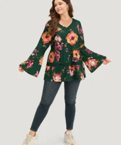 Floral Print Lace Panel Bell Sleeve T-shirt -Clothing Shop 114757221 ii 85e7a266 94b5 41cd 9981 7a4b9c7c0103