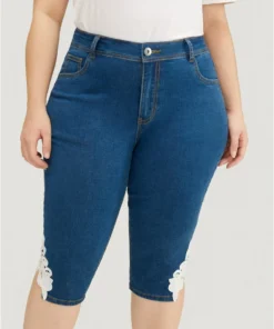 Very Stretchy High Rise Medium Wash Guipure Lace Knee Denim Shorts -Clothing Shop 116702678 ca 5943a0e5 5a34 4ac8 95a4 bbae2237d5e0