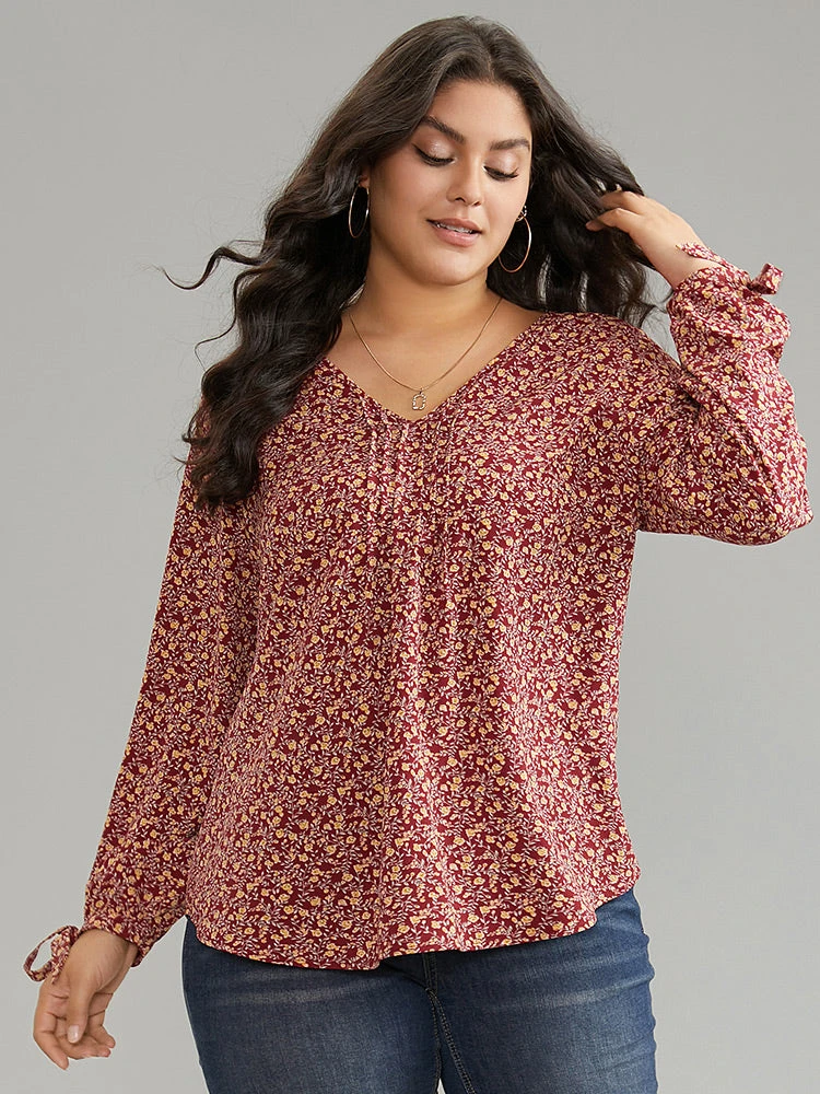 Ditsy Floral Ties V Neck Pleated Blouse 7 Ditsy Floral Ties V Neck Pleated Blouse - Image 5