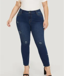 Very Stretchy High Rise Medium Wash Star Embroidery Jeans