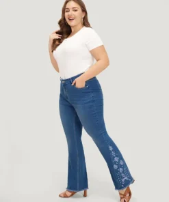 Flare Leg Very Stretchy High Rise Embroidered Jeans -Clothing Shop 126623966 pr
