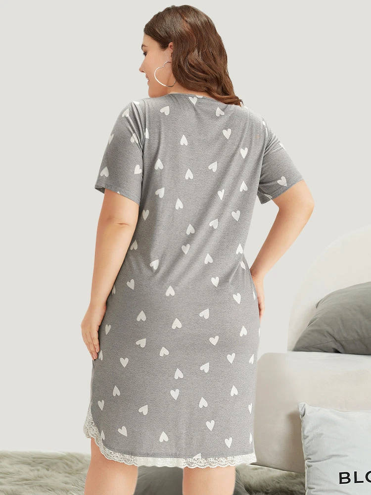 Heart Print Patched Pocket Eyelet Lace Sleep Dress 4 Heart Print Patched Pocket Eyelet Lace Sleep Dress - Image 2