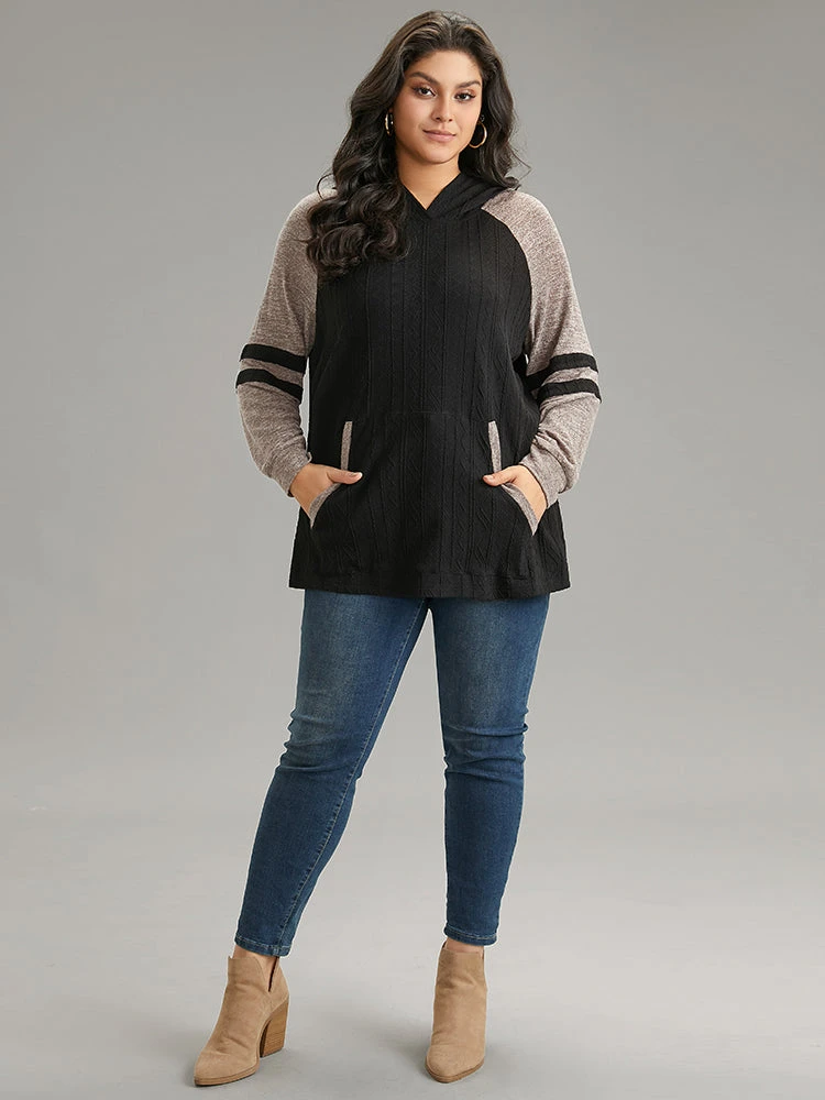 Contrast Textured Raglan Sleeve Pocket Hooded Sweatshirt 6 Contrast Textured Raglan Sleeve Pocket Hooded Sweatshirt - Image 4