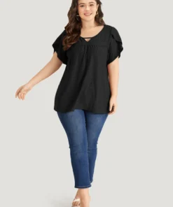 Plain Geometric Eyelet Keyhole Petal Sleeve T-shirt -Clothing Shop 153136192 xj ebfe84e7 ab4b 471c b230 dab64edd0765