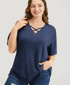 Solid Crisscross Neck Contrast Stitch T-shirt -Clothing Shop 156442047 fk