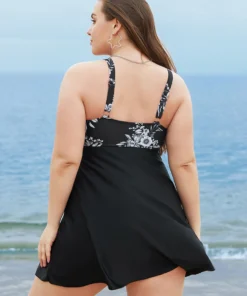 Floral Patchwork Knotted Front Split Swim Dress -Clothing Shop 205574279 lg 4a16c467 c43e 46a2 b6c1 fa9d7a5b4e2b