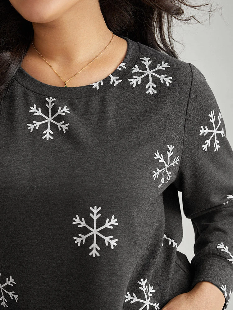 Snowflake Print Round Neck Sweatshirt 7 Snowflake Print Round Neck Sweatshirt - Image 5