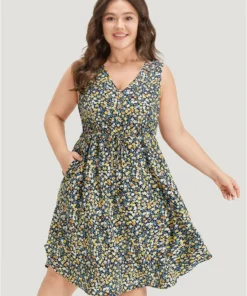 Ditsy Floral V Neck Pocket Gathered Sleeveless Dress