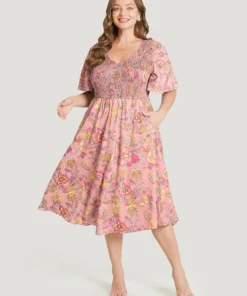 Bandana Print Pocket Shirred V Neck Ruffle Hem Dress -Clothing Shop 246412802 cf 3d705290 58f2 469e bce0 393c933d6ffe