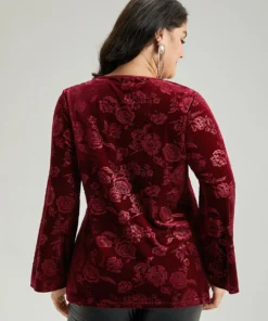 Solid Velvet Floral Crisscross T-shirt -Clothing Shop 28136410 dn