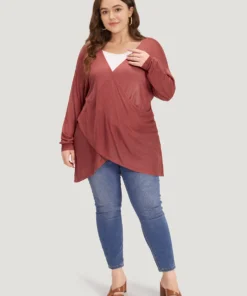 Supersoft Essentials Solid Crossover Elastic Cuffs Pullover 14 Supersoft Essentials Solid Crossover Elastic Cuffs Pullover -Clothing Shop 286668496 uo d44d48eb 1c3a 497f b28e 383a404a658e