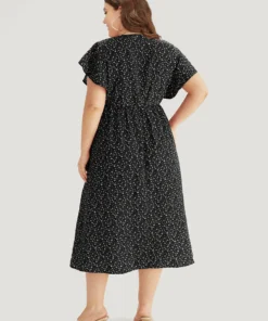 Ditsy Floral Overlap Collar Bowknot Flutter Hem Dress -Clothing Shop 29841136 ce 31ba4640 ac33 4229 8092 be4e78ff650a