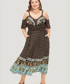 Bandana Print Pocket Ruffle Trim Cold Shoulder Maxi Dress 24 Bandana Print Pocket Ruffle Trim Cold Shoulder Maxi Dress -Clothing Shop 309977283 su 8d80091b 4e06 4905 b5d2 0810a2b4f36d