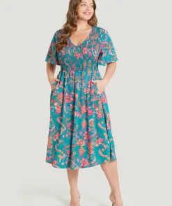 Bandana Print Pocket Shirred V Neck Ruffle Hem Dress -Clothing Shop 318128985 cg