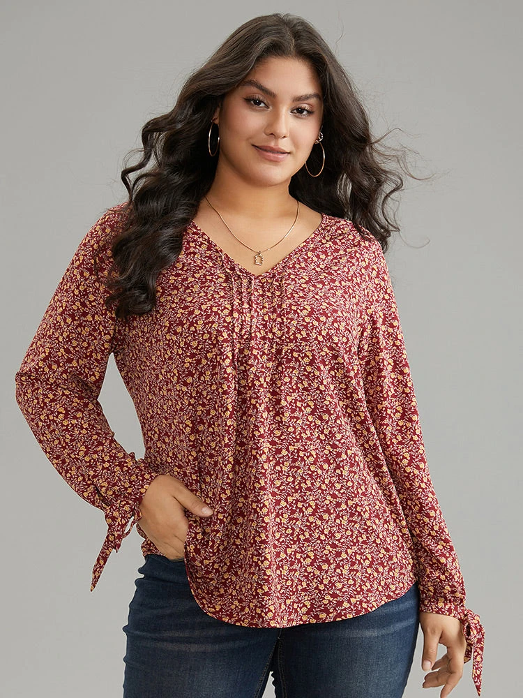 Ditsy Floral Ties V Neck Pleated Blouse 3 Ditsy Floral Ties V Neck Pleated Blouse
