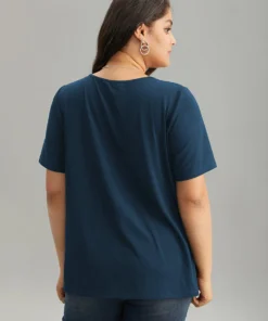 Solid Keyhole Cut Out T-shirt -Clothing Shop 343484645 zz ddd1b000 3727 404b 86ff 7c3016f326e3