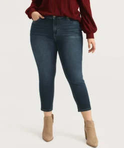 Solid Pocket Dark Wash Very Stretchy Jeans