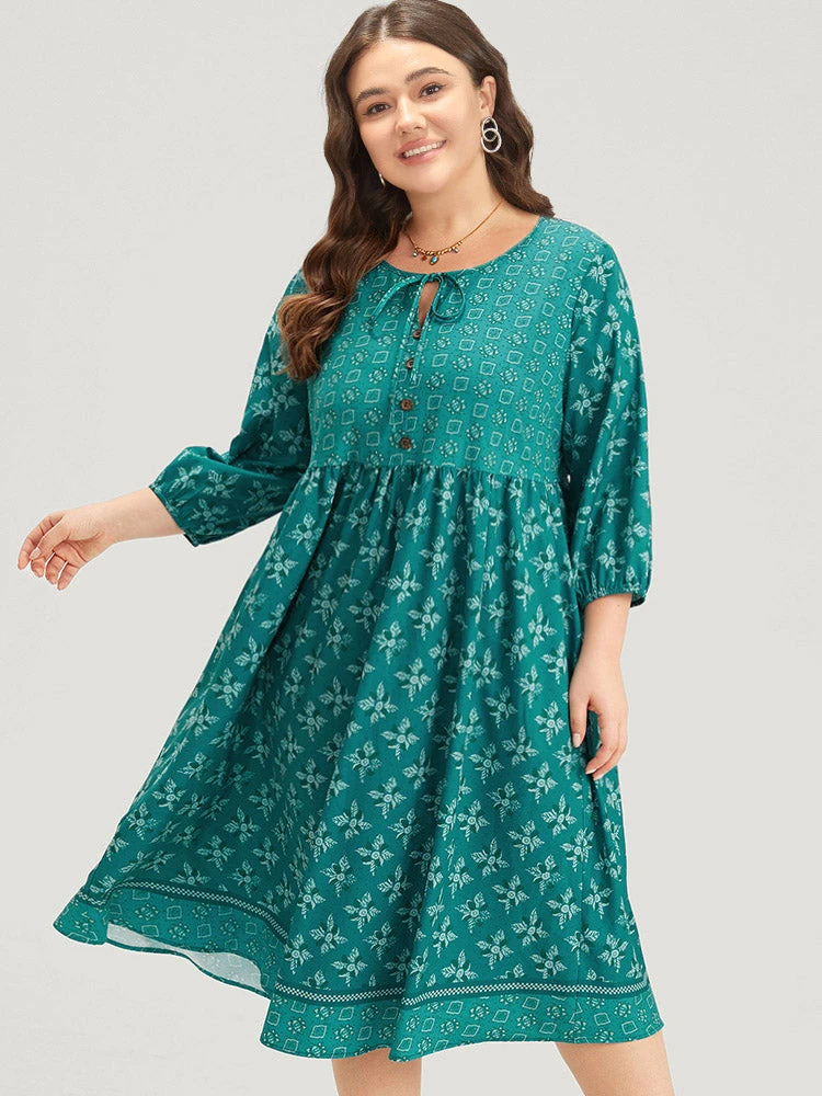 Bandana Print Tie Neck Button Detail Dress 9 Bandana Print Tie Neck Button Detail Dress - Image 7