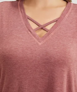 Solid Crisscross Neck Contrast Stitch T-shirt -Clothing Shop 37689706 uk cfc584e3 0edd 4eab 95e9 2854f1164cac