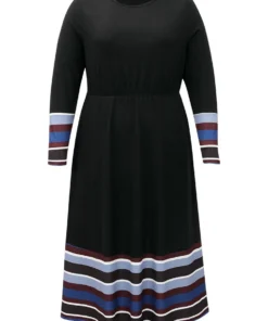 Striped Patchwork Contrast Crew Neck Dress -Clothing Shop 41429339 ms 0273cd2f d2a4 4905 a51f f3957afa4f4c