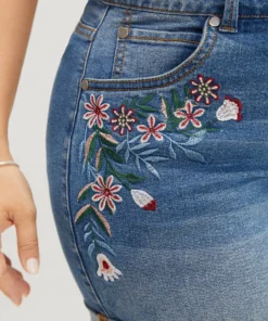 Slightly Stretchy Light Wash Floral Embroidered Roll Hem Denim Shorts 17 Slightly Stretchy Light Wash Floral Embroidered Roll Hem Denim Shorts -Clothing Shop 439836516 yw f3ee15ca 018a 43e1 9085 b27e682ed820