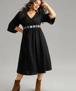 Plain Elastic Waist Embroidered Wrap Dress