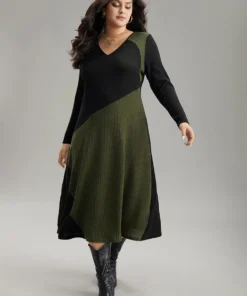 Two Tone Patchwork V Neck Dress -Clothing Shop 459265756 lg 132c9bb9 395a 4e22 b543 016ce14e96fa