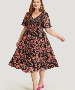 Bandana Print Pocket Shirred V Neck Ruffle Hem Dress -Clothing Shop 471298709 hx