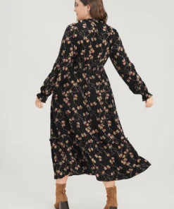 Floral Lantern Sleeve Pocket Tie Neck Shirred Midi Dress 9 Floral Lantern Sleeve Pocket Tie Neck Shirred Midi Dress -Clothing Shop 4 b41a3175 1ce7 4e25 bc06 733064ea561a