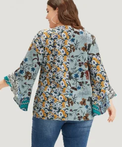 Bandana Print Patchwork Bell Sleeve Blouse -Clothing Shop 545909335 vp a6fdfdf3 70de 464e 9e45 41c419265749