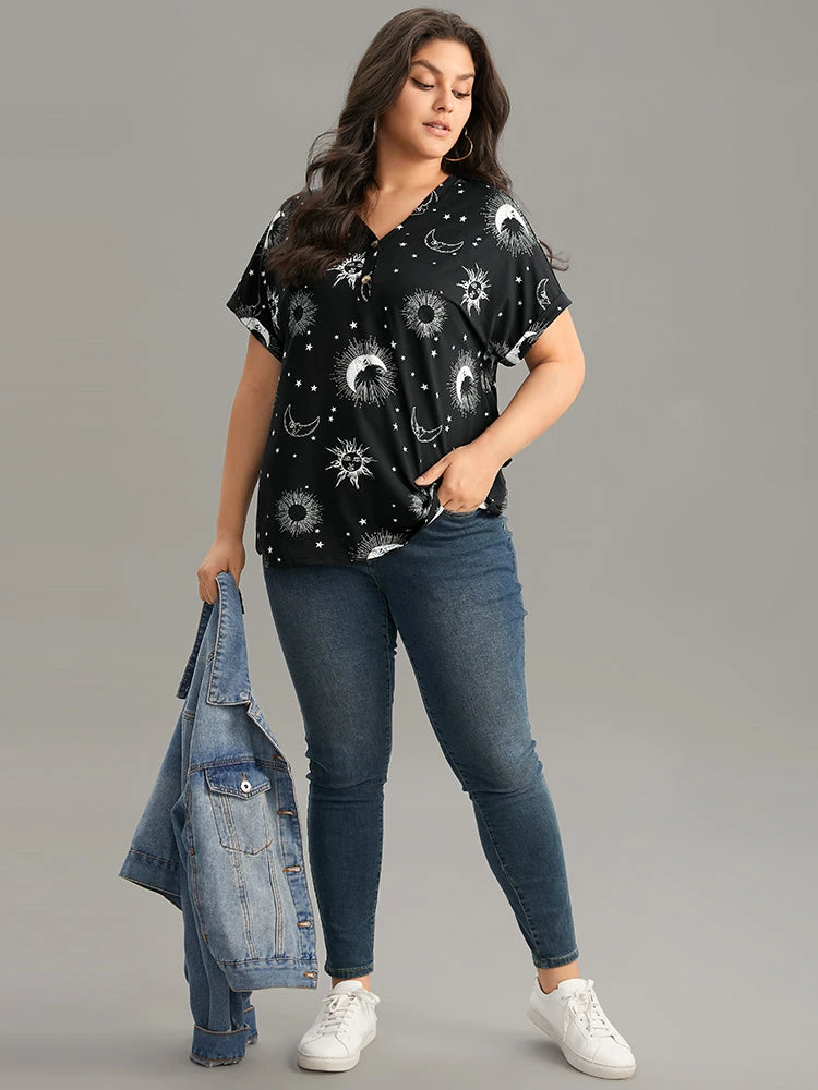 Horoscope Print V Neck Cuffed Dolman Sleeve T-shirt 5 Horoscope Print V Neck Cuffed Dolman Sleeve T-shirt - Image 3