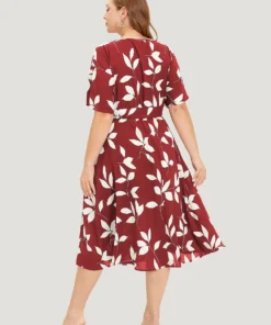 Leaf Print Pocket Belted Dress -Clothing Shop 569669449 ob e0fda916 bfa8 4f29 a701 949a7b6d09c9