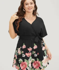 Floral Pocket Batwing Sleeve Surplice Neck Romper 27 Floral Pocket Batwing Sleeve Surplice Neck Romper -Clothing Shop 574227115 ec