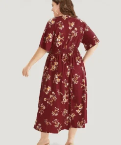 Floral Print Shirred Pocket V Neck Pleated Dress -Clothing Shop 579153481 mw 9d6fdd0c d716 4d21 b00d f1228ddff7e9