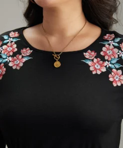 Supersoft Essentials Floral Embroidered Pocket Dress -Clothing Shop 586569174 dd