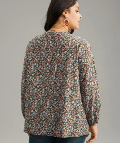 Ditsy Floral Notched Frill Trim Blouse -Clothing Shop 59543776 hq ec21b2b6 9a67 4853 986d d42463765241