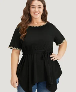 Crochet Lace Round Neck Ties Hanky Hem T-shirt