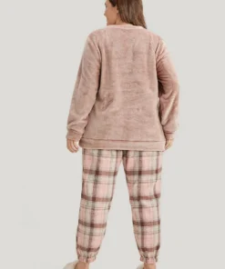 Solid Flannel Round Neck Plaid Pajama Set -Clothing Shop 5 1a38a49d d929 4624 870e ff8c07ab2790