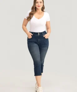 Very Stretchy High Rise Medium Wash Cropped Jeans -Clothing Shop 601416388 nz 058aa38d d675 4fc7 8c13 53a9cdd8a26d
