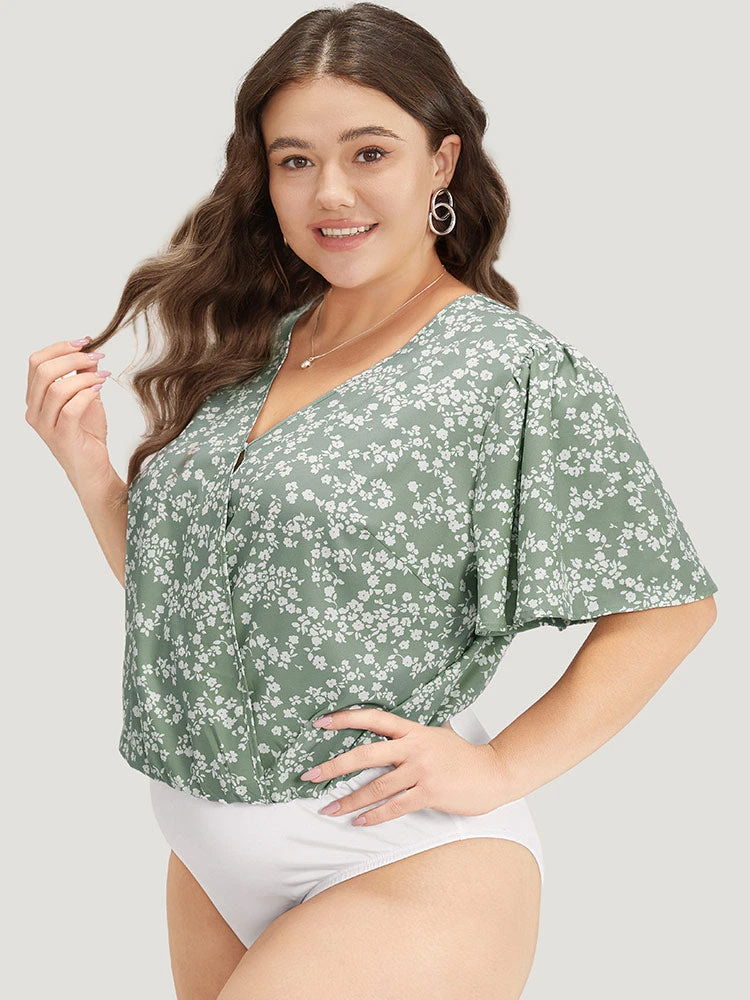 Ditsy Floral Overlap Collar Flutter Sleeve Bodysuit 5 Ditsy Floral Overlap Collar Flutter Sleeve Bodysuit - Image 3