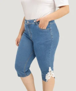 Very Stretchy High Rise Medium Wash Guipure Lace Knee Denim Shorts -Clothing Shop 627924503 if