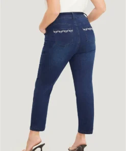 Very Stretchy High Rise Dark Wash Embroidery Back Jeans