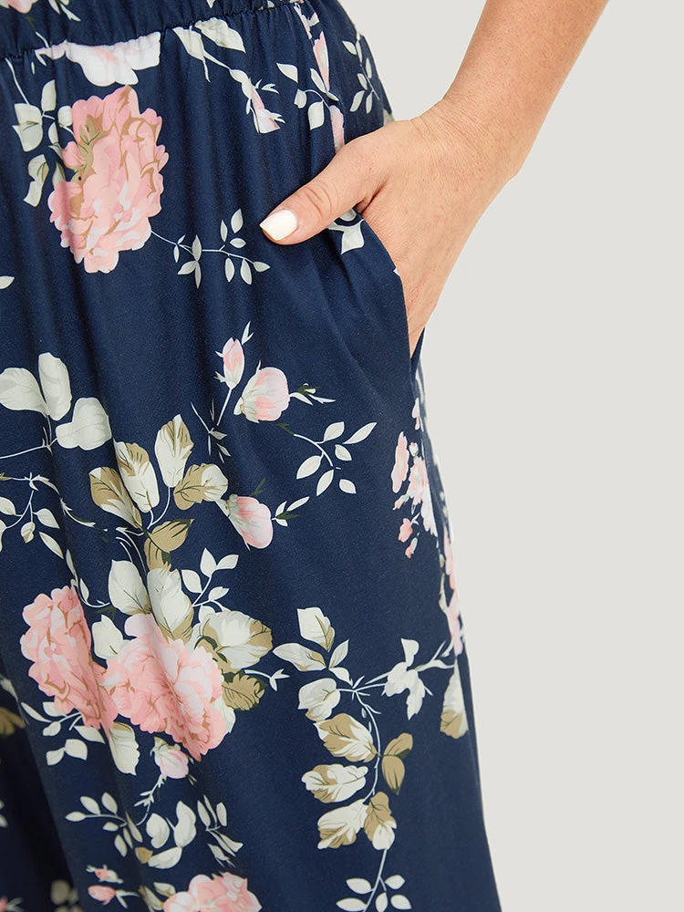Floral Print Pocket Scoop Neck Cami Jumpsuit 12 Floral Print Pocket Scoop Neck Cami Jumpsuit - Image 10