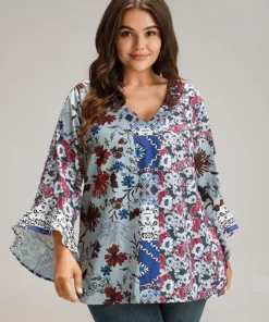 Bandana Print Patchwork Bell Sleeve Blouse -Clothing Shop 654532566 hy 93529f6a 99ba 4ac3 b2f4 5f2a66e960bd