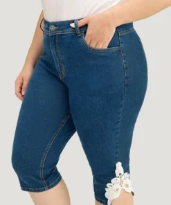 Very Stretchy High Rise Medium Wash Guipure Lace Knee Denim Shorts -Clothing Shop 698111941 wm fc822ef9 24bf 4163 916c 60c24d8a9545