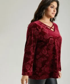 Solid Velvet Floral Crisscross T-shirt -Clothing Shop 704118001 bs