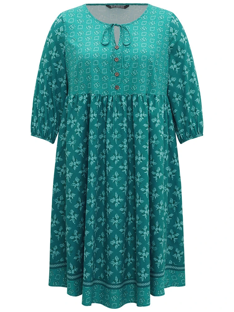 Bandana Print Tie Neck Button Detail Dress 13 Bandana Print Tie Neck Button Detail Dress - Image 11