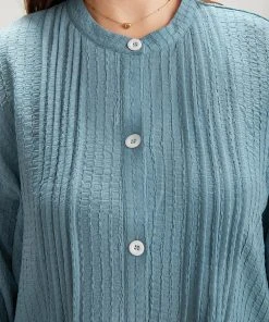 Plisse Button Up Curved Hem Kimono 18 Plisse Button Up Curved Hem Kimono -Clothing Shop 788280681 yz 86eafcf4 f658 4d42 8ace 017de94d6dc3